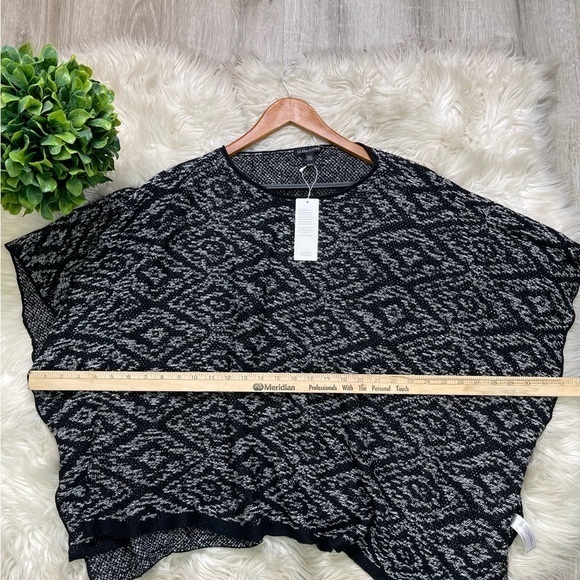 Eileen Fisher Organic Linen‎ Marled Print Poncho - Picture 6 of 9